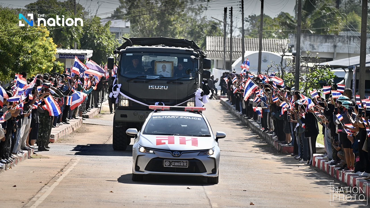 Ribuan Warga Surin Thailand Beri Horma Dua Tentara Thailand yang Gugur